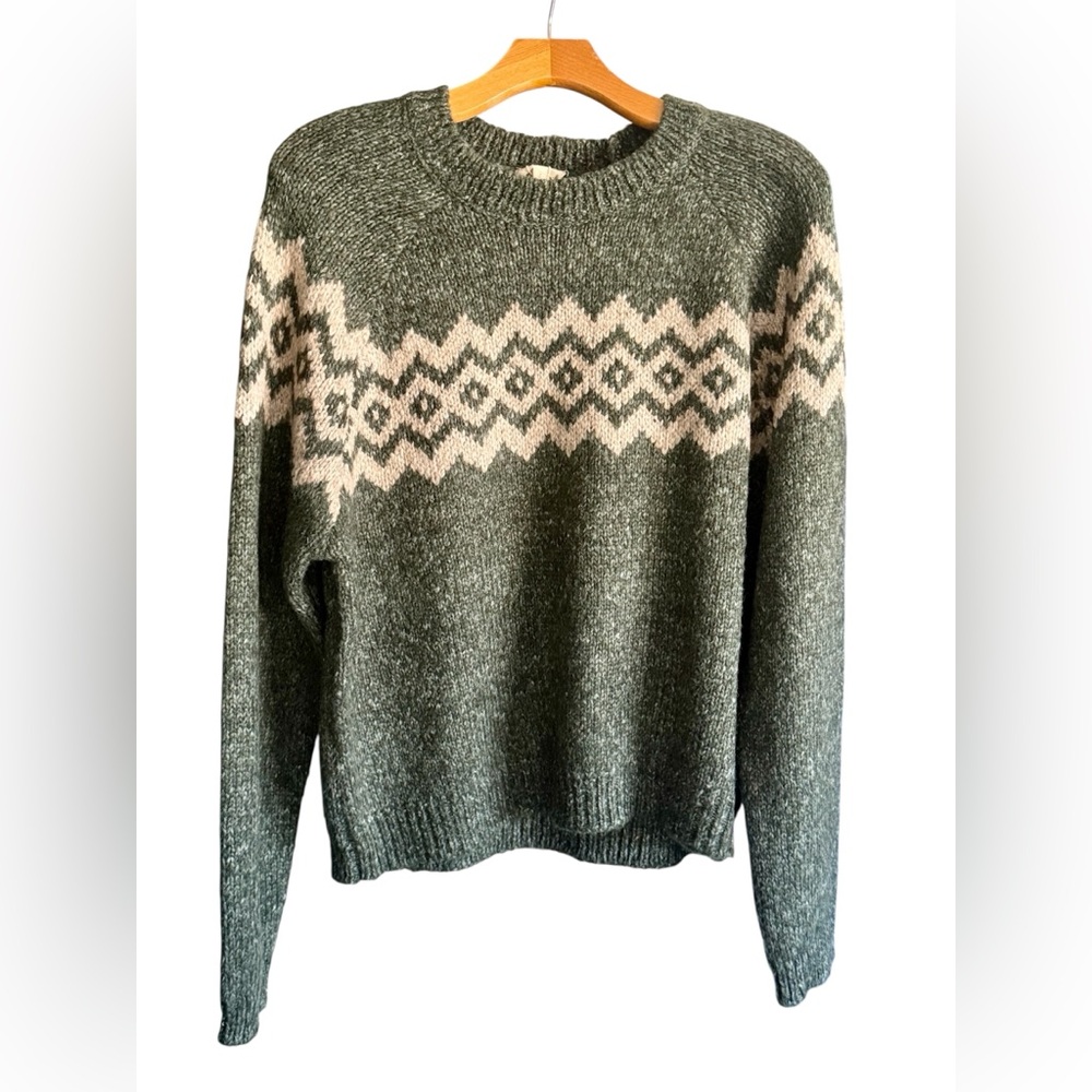 Hem & Thread Green and Cream Knit Sweater